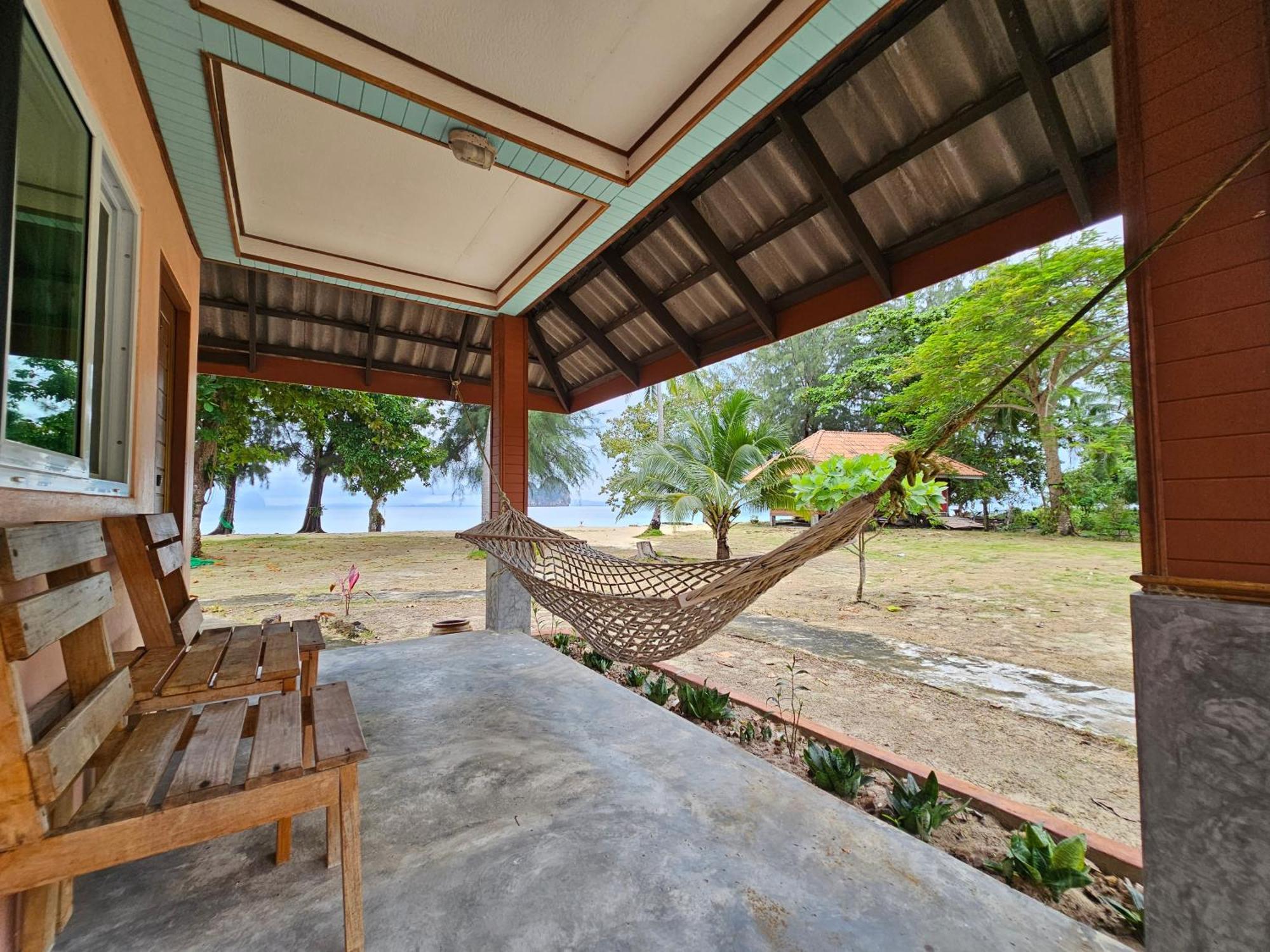 Koh Ngai Kaimuk Thong Resort Exterior foto